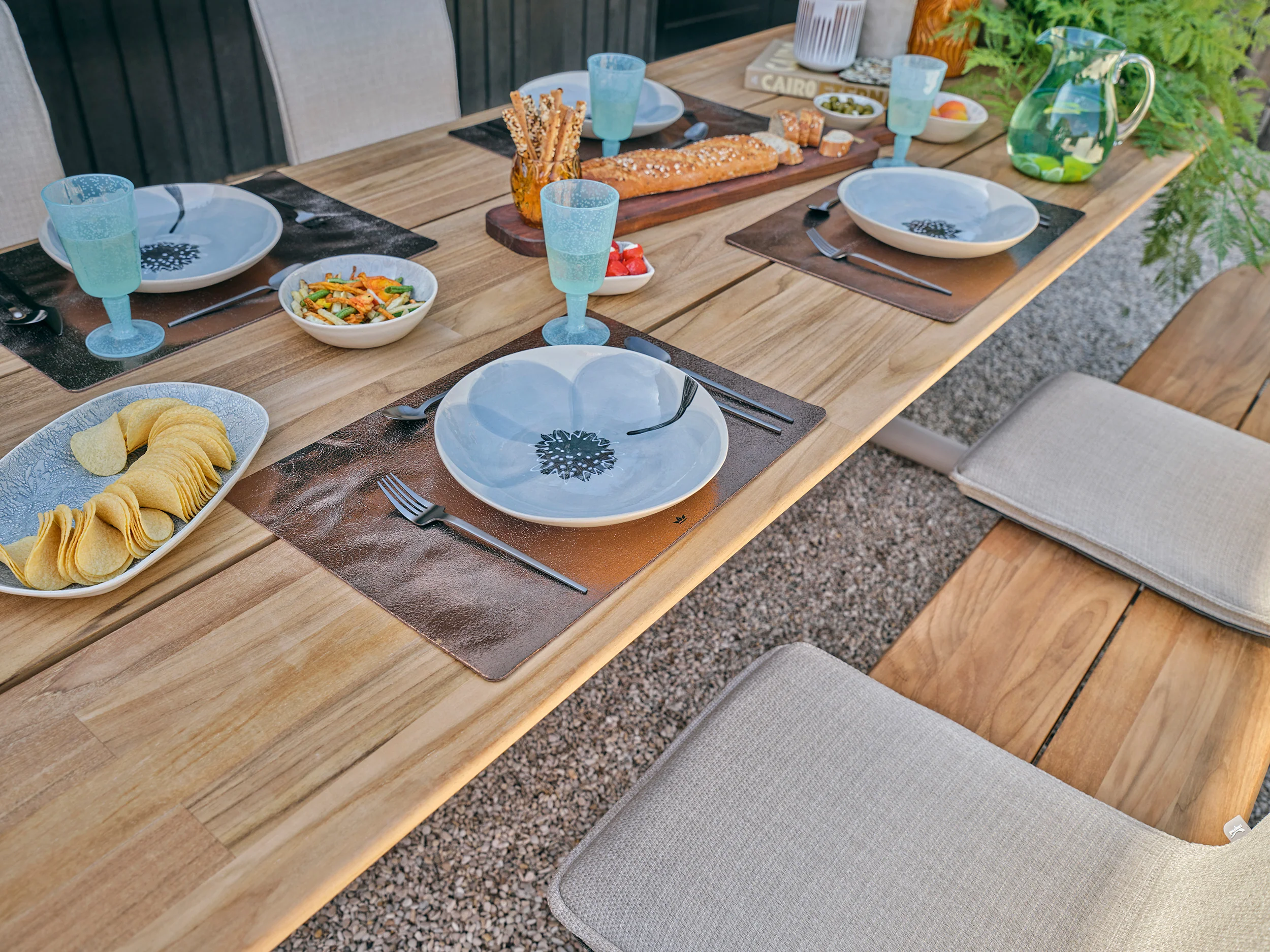 Ferla | Picnic Tafel | Camel Sand Frame - Image 3